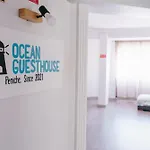 With 5 Bedrooms Διαμέρισμα *