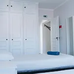 Διαμέρισμα With 5 Bedrooms