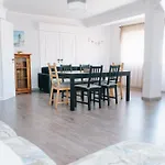 Διαμέρισμα With 5 Bedrooms Peniche