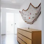 With 5 Bedrooms Διαμέρισμα